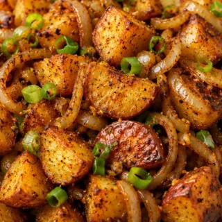 Crispy Blackstone Potatoes: The ULTIMATE Side Dish! - fried potatoes - Fried potatoes: Make these crispy, golden potatoes on your Blackstone griddle in under an