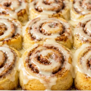 Keto Cinnamon Rolls: Taste Heaven - Keto cinnamon rolls: Make the best sugar-free, low-carb cinnamon rolls with this proven recipe. Enjoy a delicious, tender, a