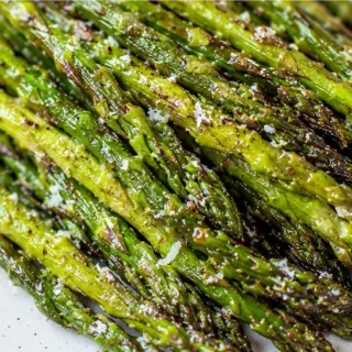 Crispy Air Fryer Asparagus Recipe - Air fryer asparagus: Master perfectly crisp-tender asparagus in minutes. This easy recipe is seasoned with garlic salt, idea