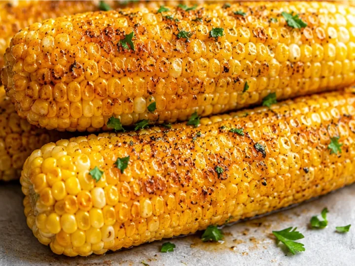 Crispy Air Fryer Corn on the Cob!