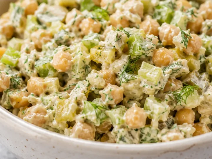 Chickpea ‘Chicken’ Salad: Lunch Obsession!