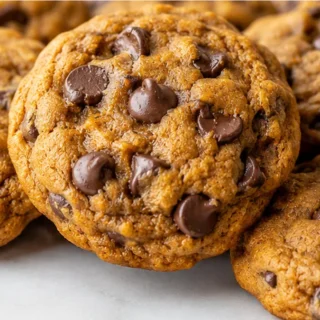 Soft Gluten-Free Pumpkin Chocolate Chip Cookies - gluten-free pumpkin cookies - Gluten-free pumpkin cookies: bake these deliciously chewy chocolate chip cookies