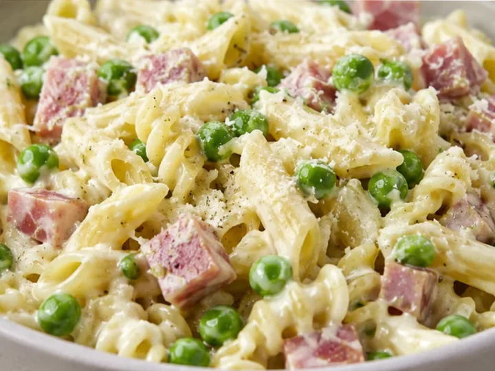 Creamy Ham & Pea Pasta: Your New Weeknight Obsession!
