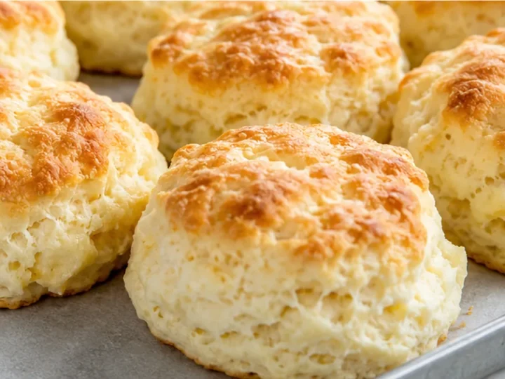 Fluffy Gluten-Free Buttermilk Biscuits