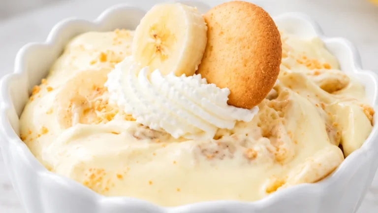 Creamy Banana Pudding Dream! So Easy!