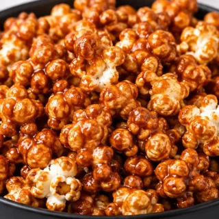 Gooey Caramel Corn: Your New Obsession!